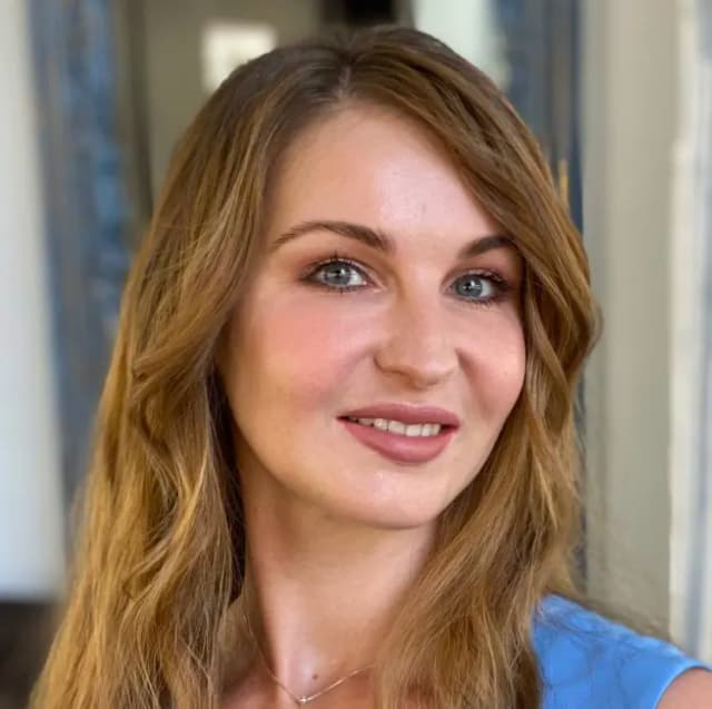 Анна Рыбакова